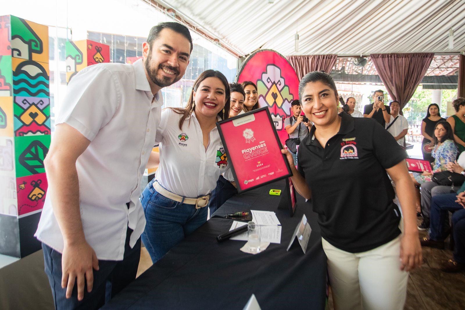 Gobierno de Estefanía Mercado entrega los galardones “Playenses Choice” a los mejores restaurantes de Playa del Carmen
