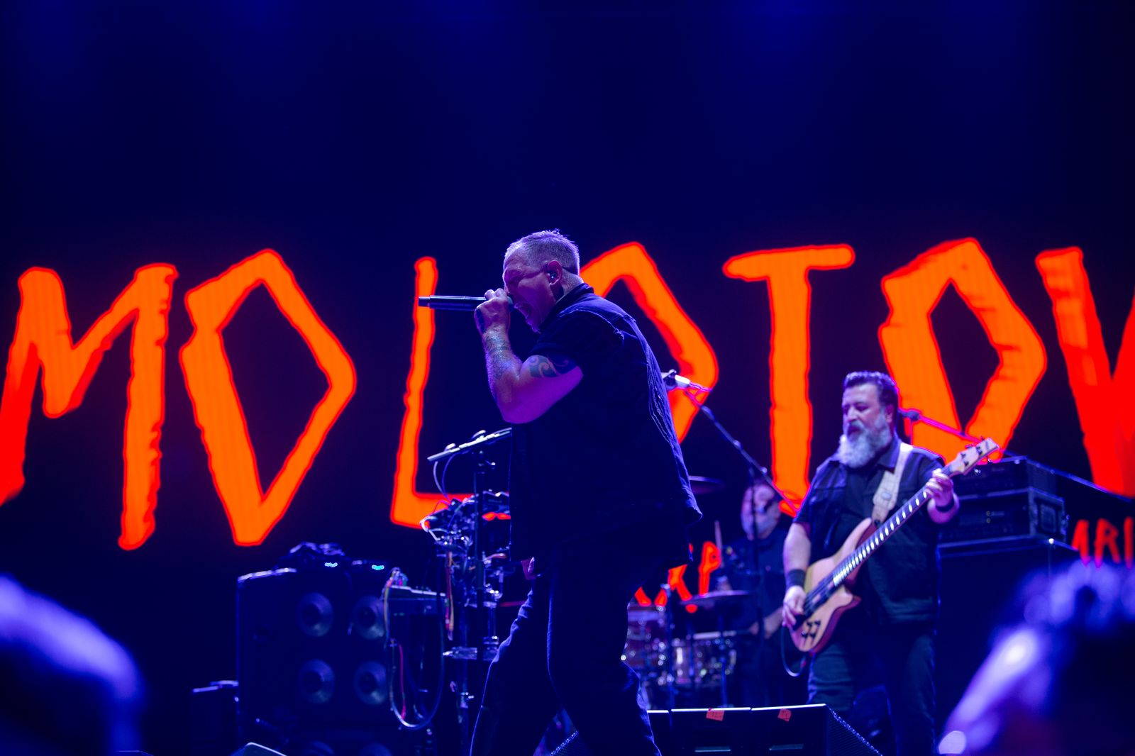 35 mil personas vibran con Molotov en histórico concierto en Playa del Carmen