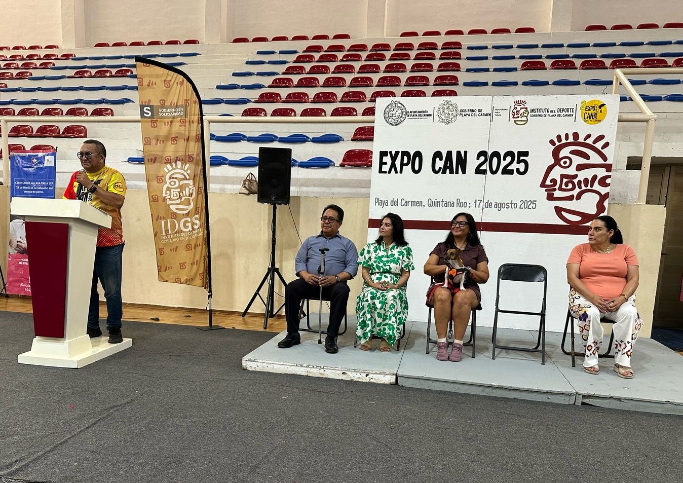 Playa del Carmen late con “Ladridos de Amor” en la 2ª Expocan 2025