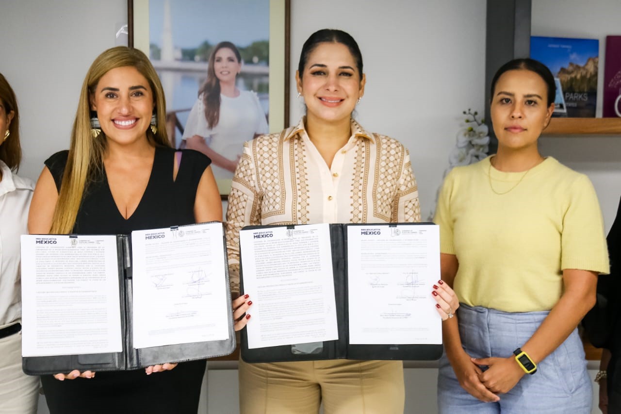 Estefanía Mercado anuncia mil becas educativas en alianza con la diputada Jimena Lasa y la Red Educativa México