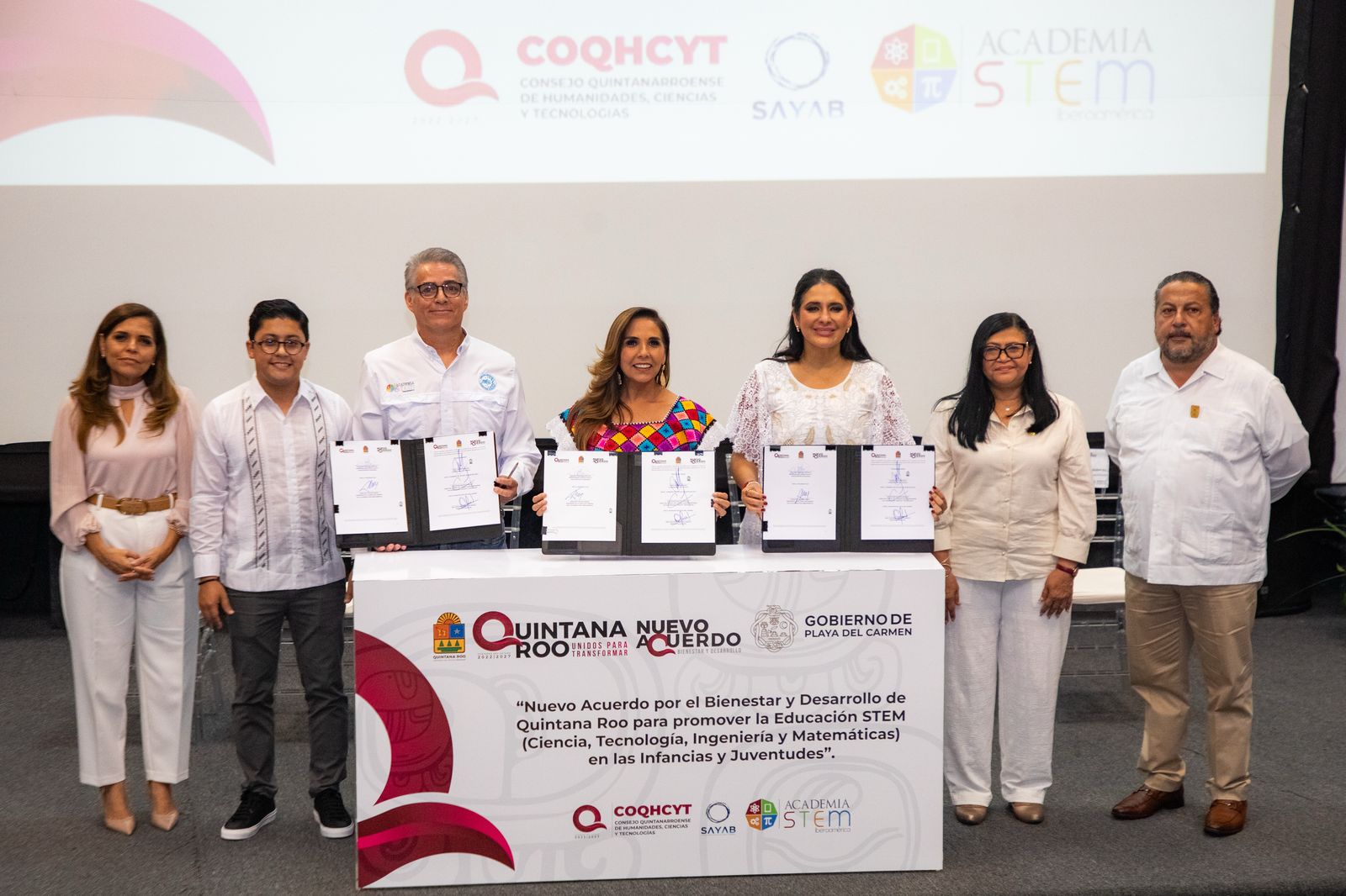 Mara Lezama y Estefanía Mercado inauguran en Playa del Carmen el primer Centro STEM de Quintana Roo