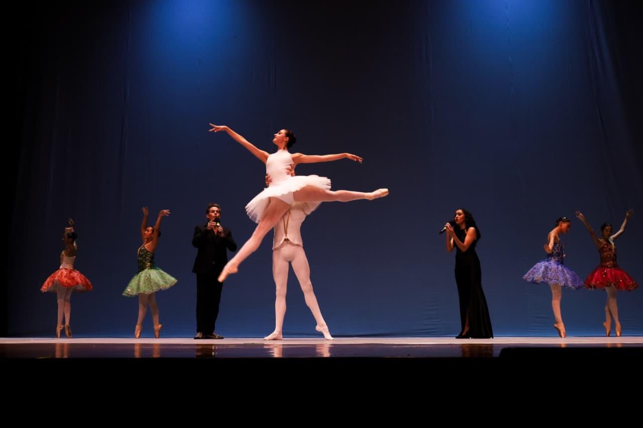 Magistral presentación del Coppelia’s Ballet & Company en el Teatro de la Ciudad de Playa del Carmen