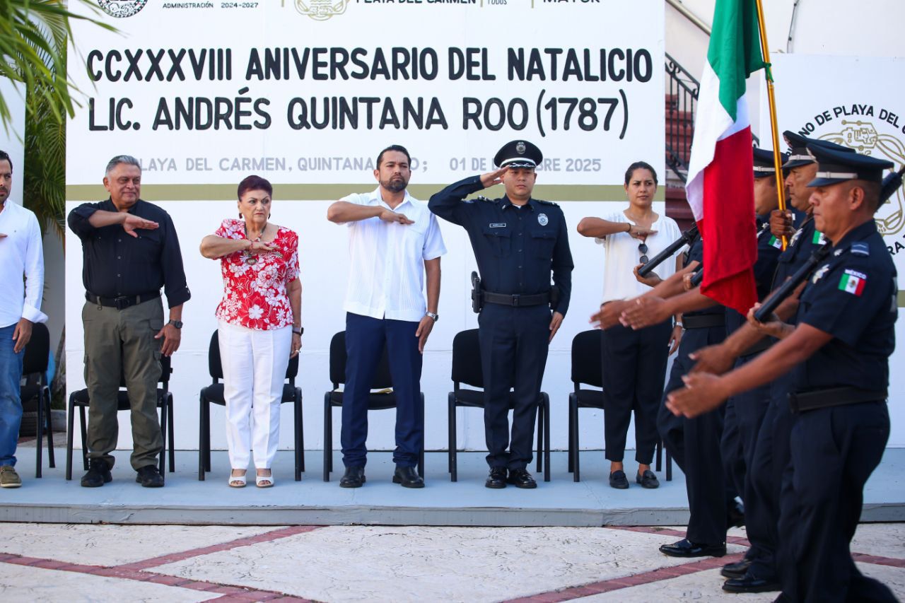 Gobierno de Playa del Carmen honra el legado de Andrés Quintana Roo
