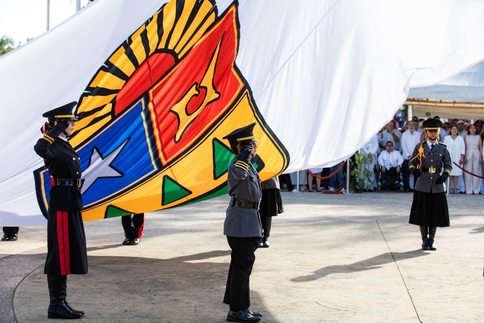 Estefanía Mercado reconoce liderazgo de Mara Lezama y anuncia fortalecimiento social, urbano y de seguridad en aniversario 51 de la Constitución Política de Quintana Roo