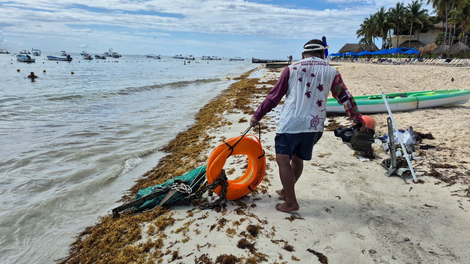 Gobierno de Estefanía Mercado refuerza acciones de limpieza submarina en Playa del Carmen