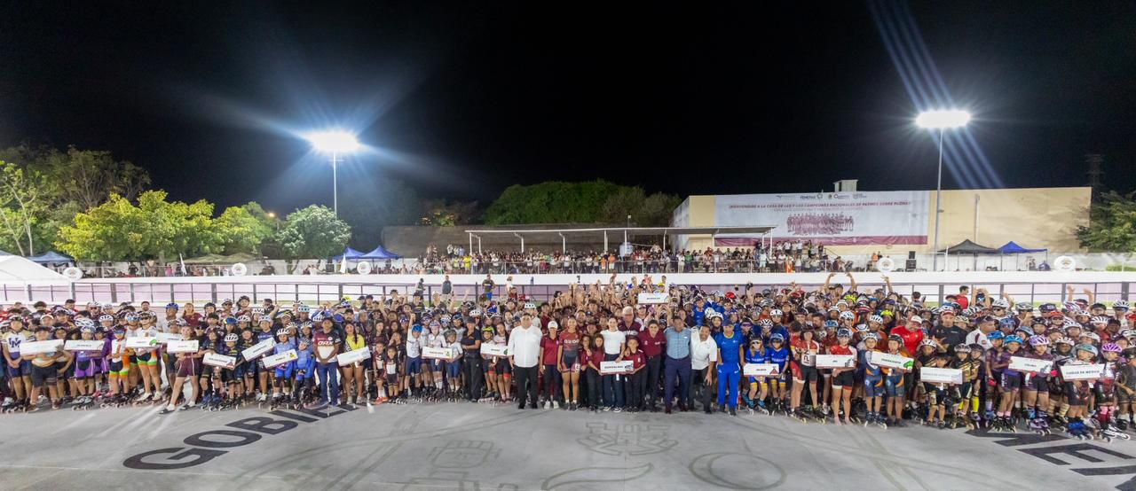 Estefanía Mercado inaugura el Campeonato Nacional Interasociaciones de Patinaje de Velocidad 2026