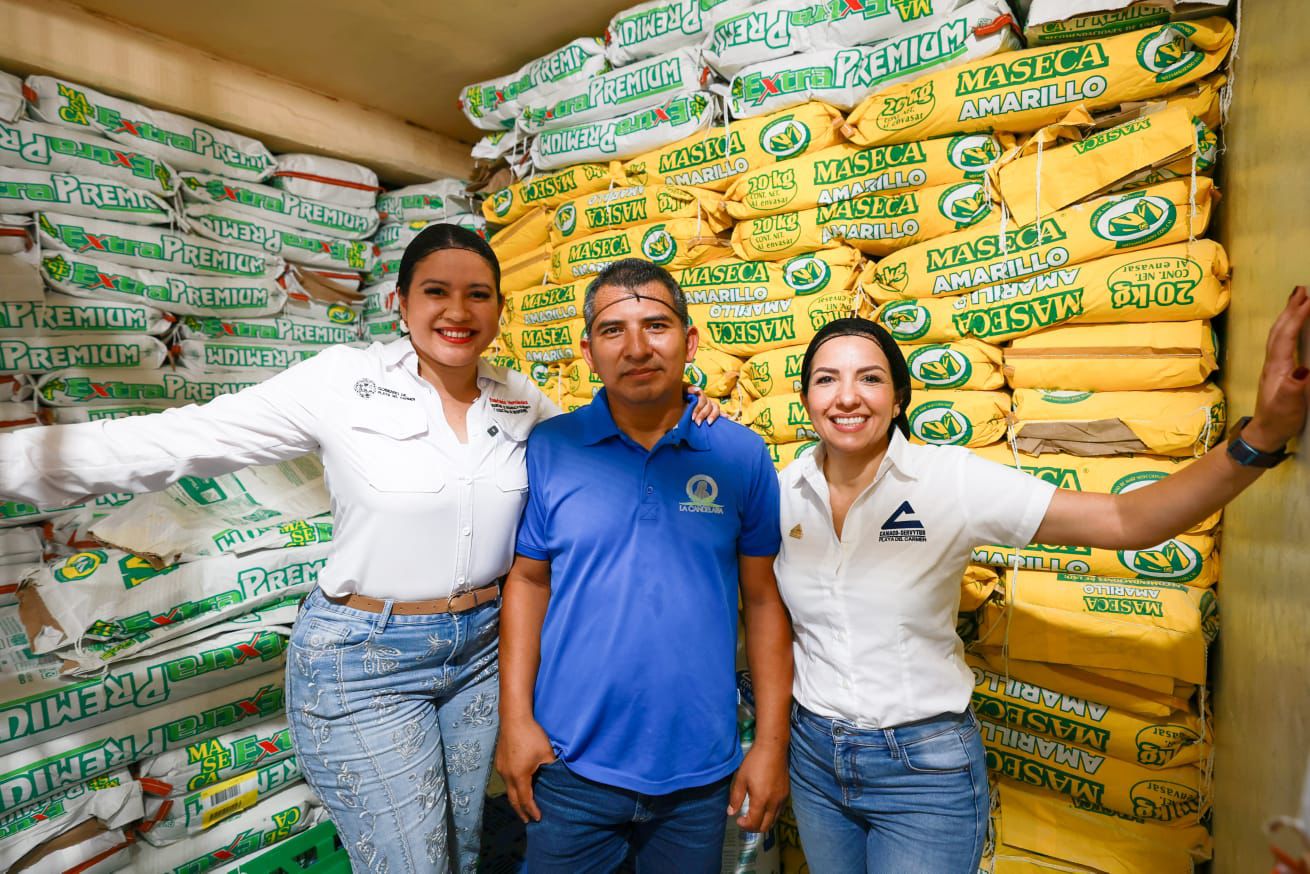 Gobierno de Estefanía Mercado y CANACO lanzan brigadas para fortalecer comercios locales