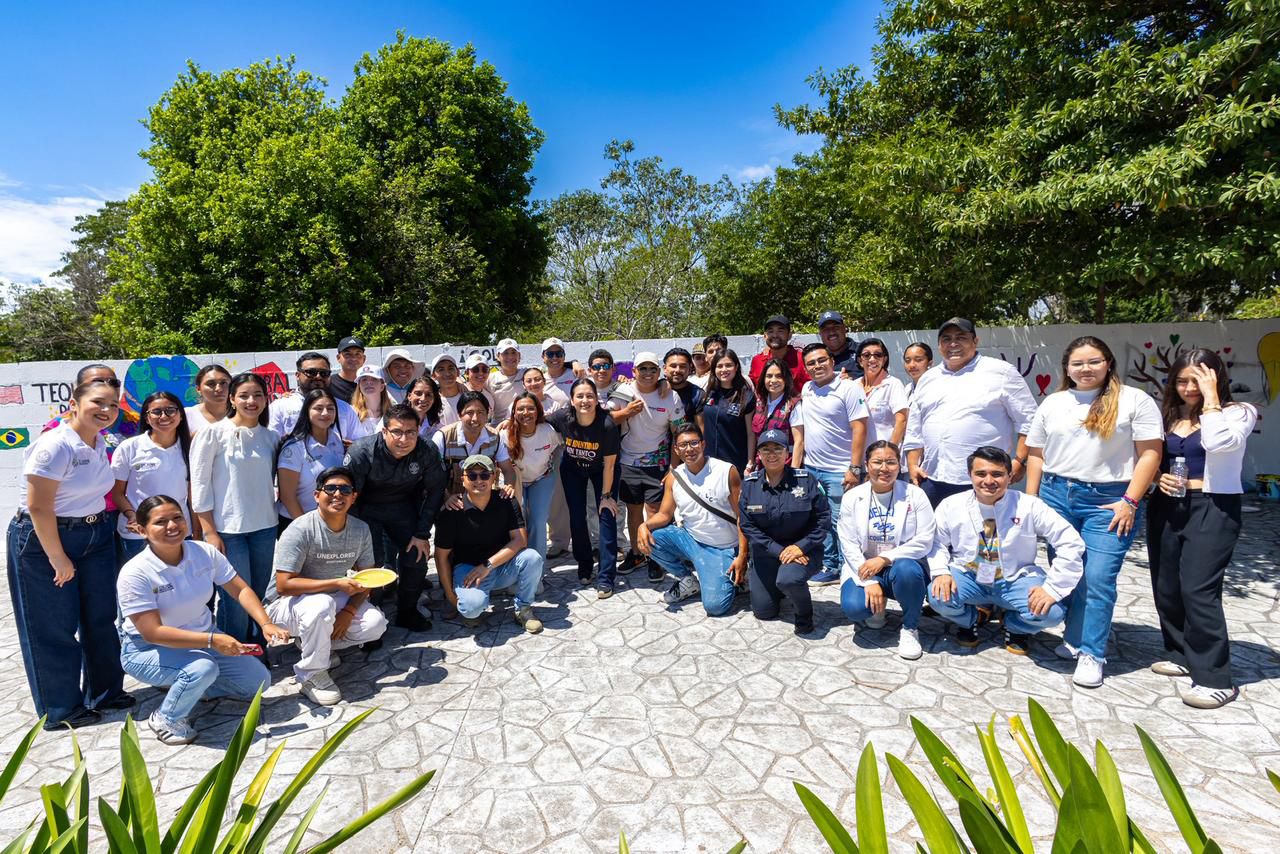 Estefanía Mercado y juventud playense impulsan conciencia ambiental con “Tequios por la Tierra y Murales Mundialistas”